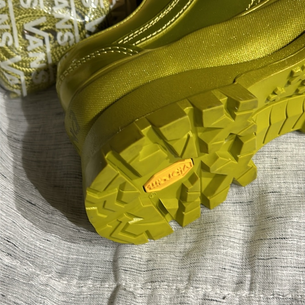 Vans Chunky Platform Sneakers in Bright Yellow - Picture 10 of 12